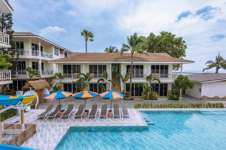 Hotel Ark Bar Beach Resort