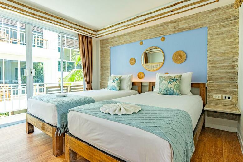 Hotel Ark Bar Beach Resort