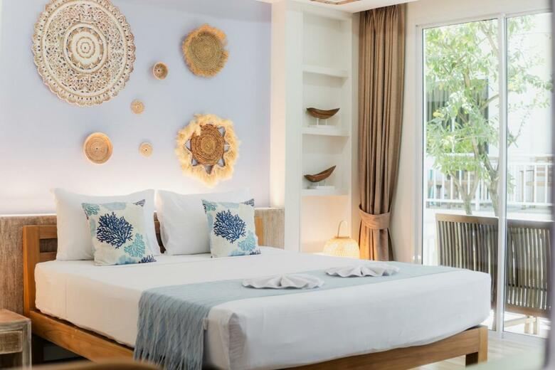 Hotel Ark Bar Beach Resort
