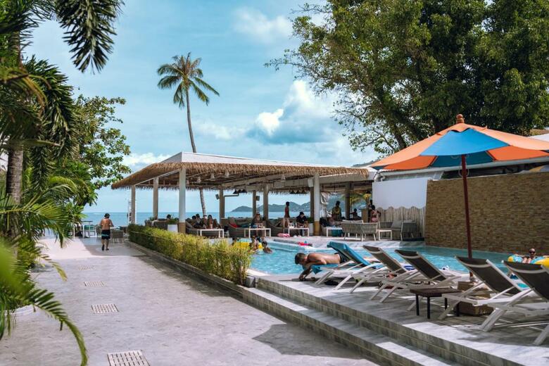 Hotel Ark Bar Beach Resort