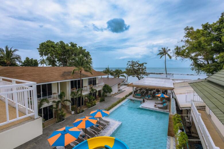 Hotel Ark Bar Beach Resort