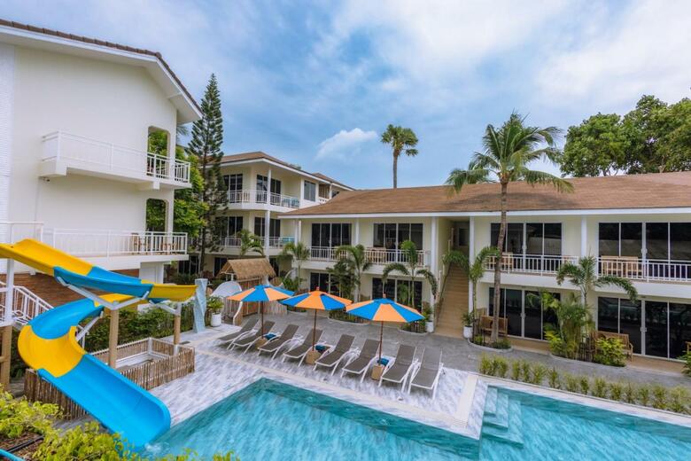 Hotel Ark Bar Beach Resort