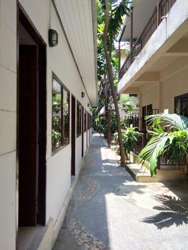 Hotel B2@samui Beach Resort