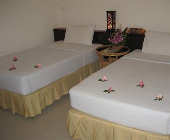 Baansaensook Villas