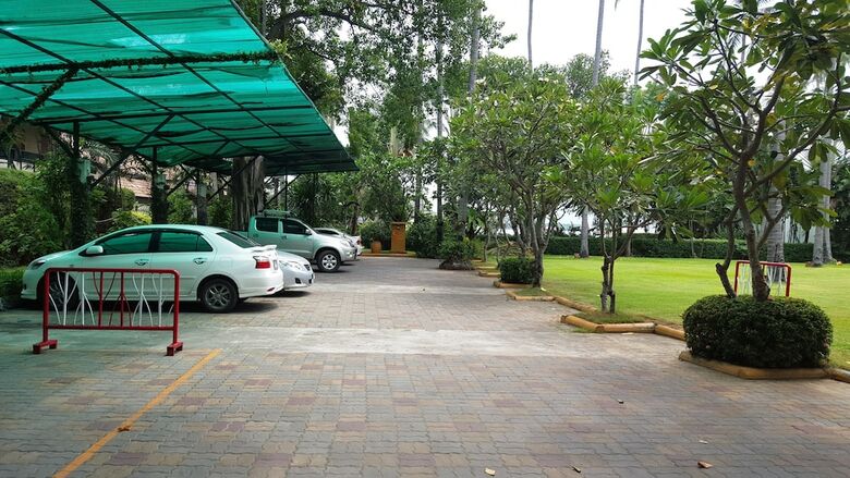 Hotel Chaba Cabana Beach Resort & Spa