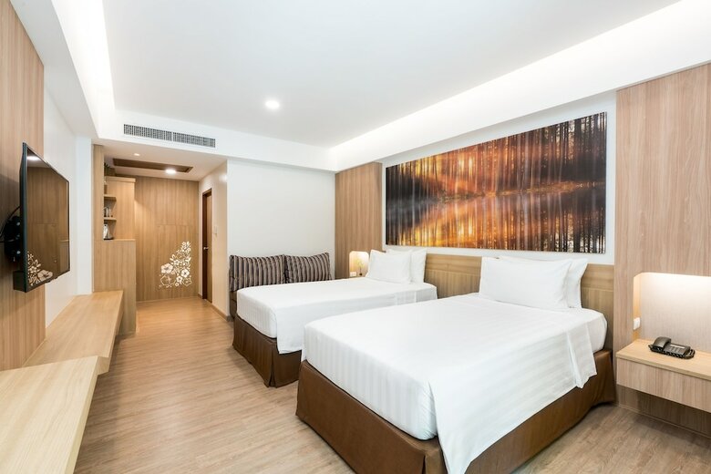 Hotel Chaba Cabana Beach Resort & Spa