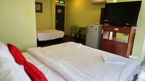 Hostal Kluay Mai Guest House