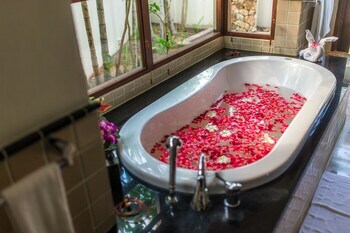 Kanda Residences Pool Villa