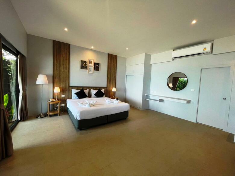 Hotel Evergreen Resort