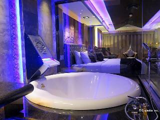 Abc Hotel