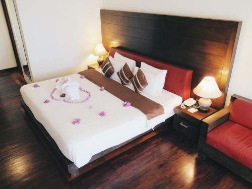 Chaweng Blue Lagoon Hotel