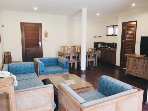 Chaweng Blue Lagoon Hotel