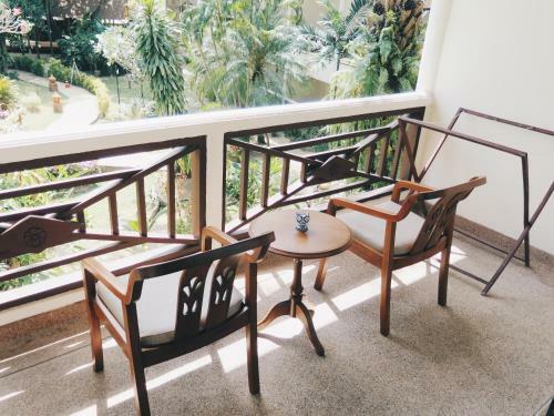 Chaweng Blue Lagoon Hotel