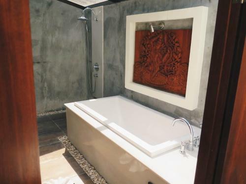 Chaweng Blue Lagoon Hotel
