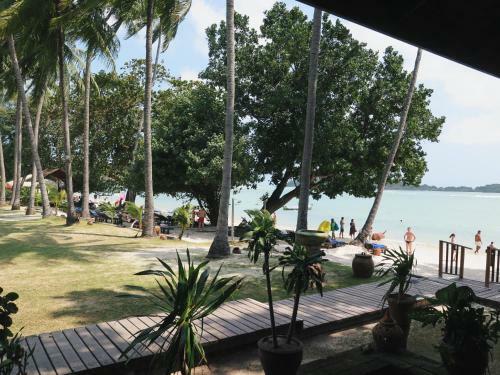 Chaweng Blue Lagoon Hotel