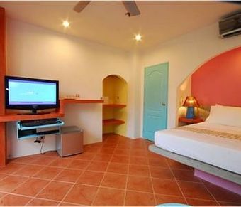 Pandora Lifestyle Hotel