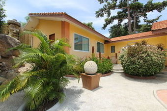 Pandora Lifestyle Hotel
