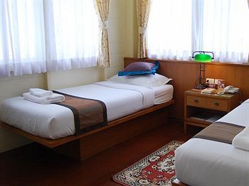 Baan Dinso Hostel@trok Sin
