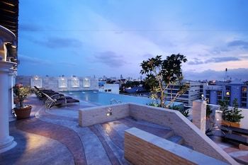 Hotel Chillax Resort