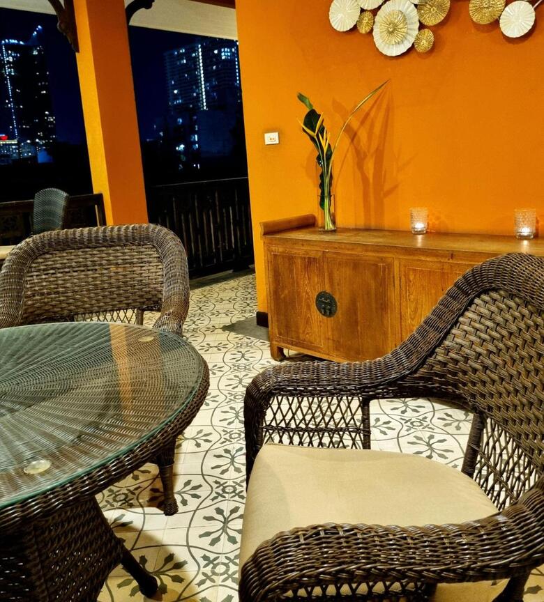 Focal Local Bed & Breakfast