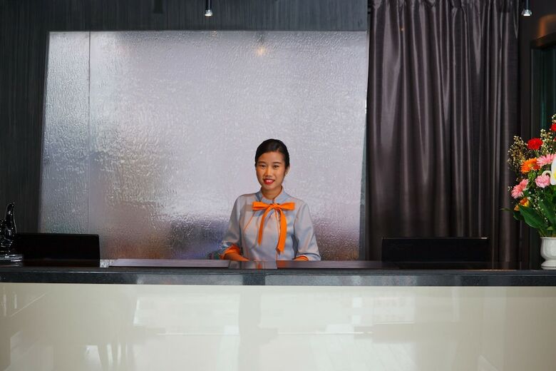 Hotel Golden Tulip Mandison Suites
