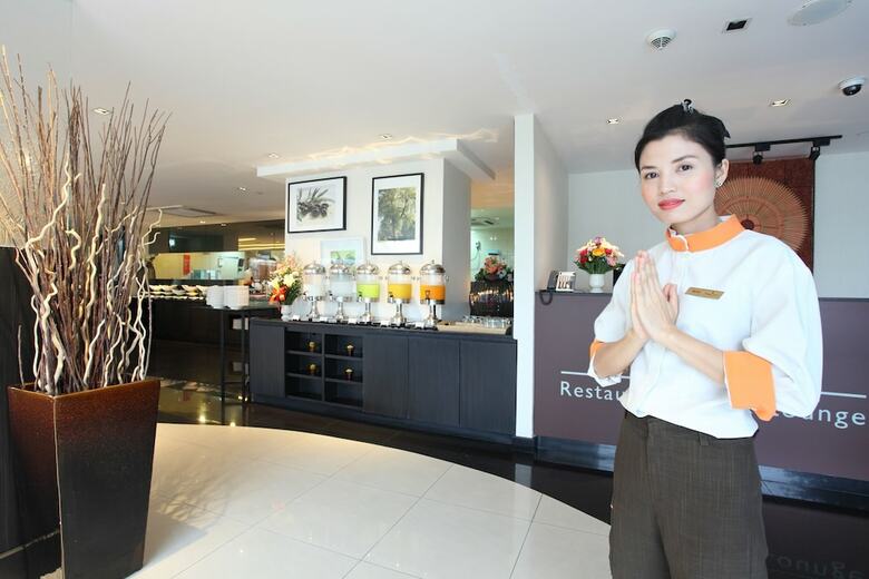 Hotel Golden Tulip Mandison Suites