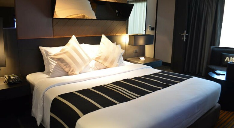 Hotel Golden Tulip Mandison Suites