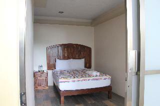 Hotel Plaza Del Sol