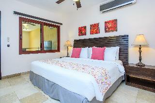 Apartamentos El Faro Residences