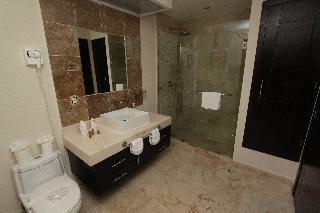 Apartamentos El Faro Residences