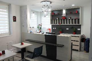 11tica Dm Hotel