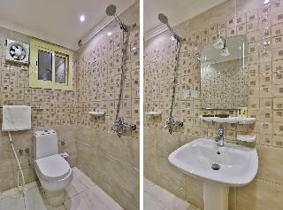 Oyo 208 Roshan Hotel Suites Hera