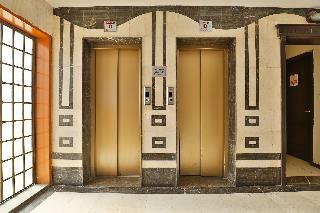 Oyo 208 Roshan Hotel Suites Hera