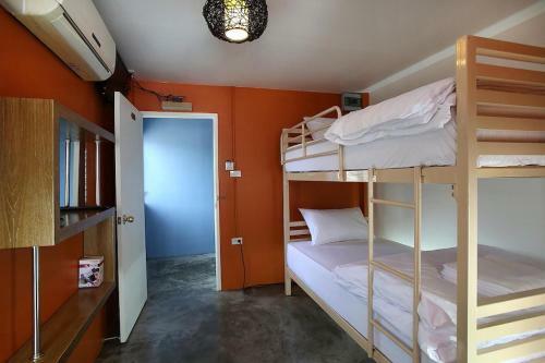 Hotel Smile Buri House