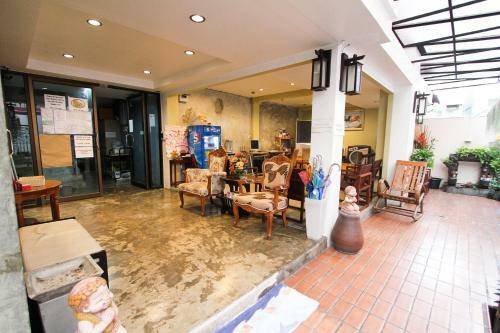 Hotel Smile Buri House