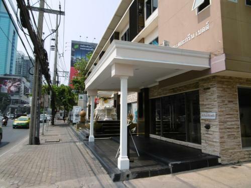 Hotel The Green Bells