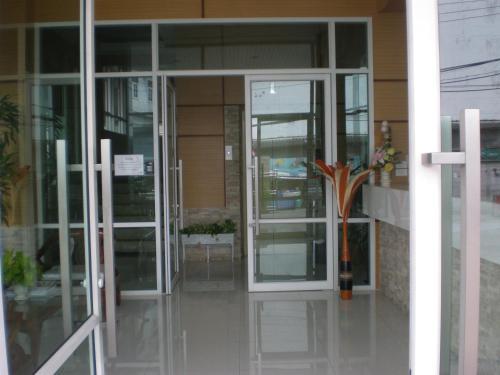 Apartamentos Thana Place Charunsanithwong