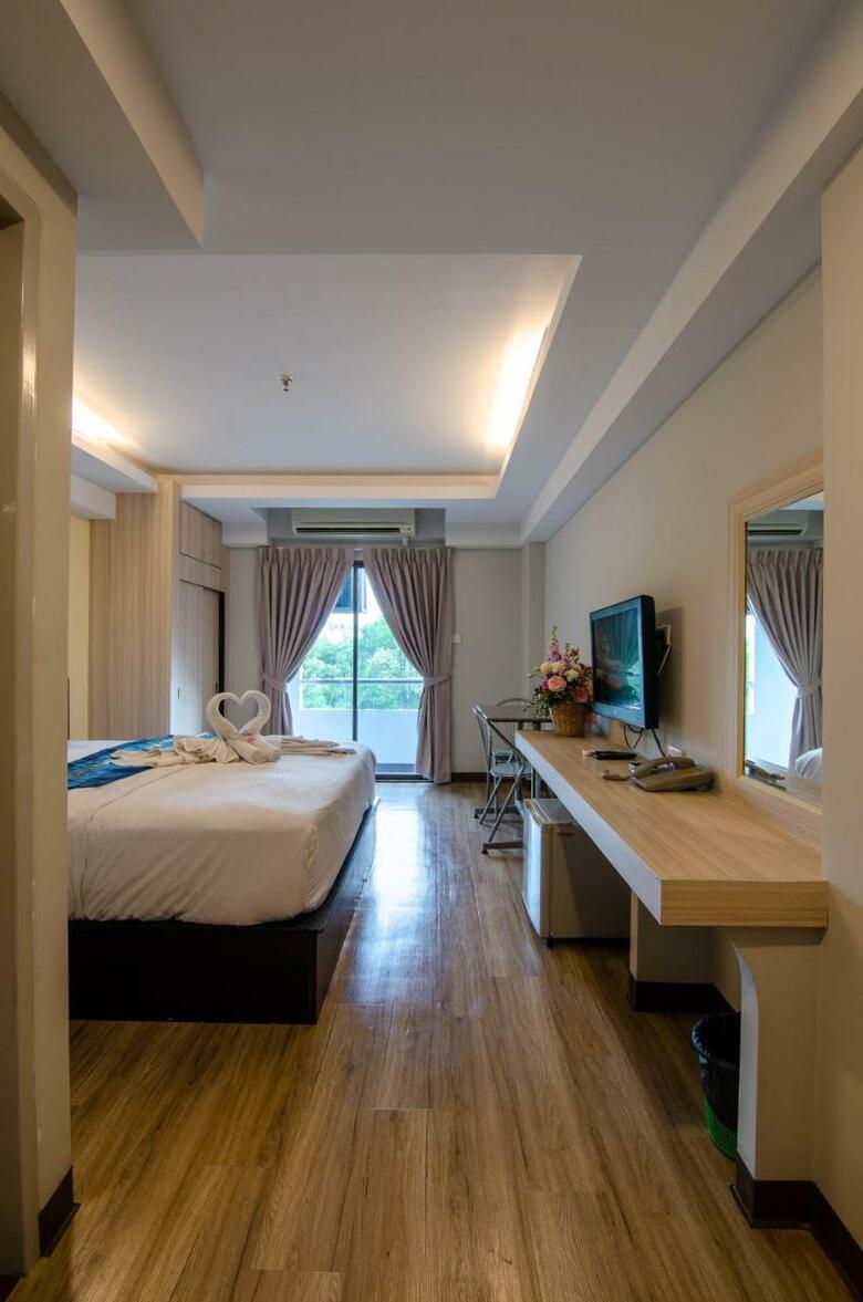 Hotel Tara Lake