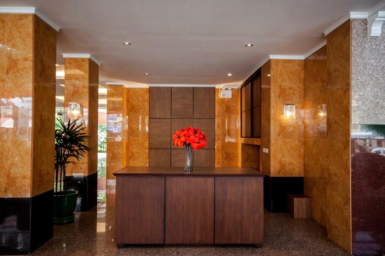 Hotel Tara Lake