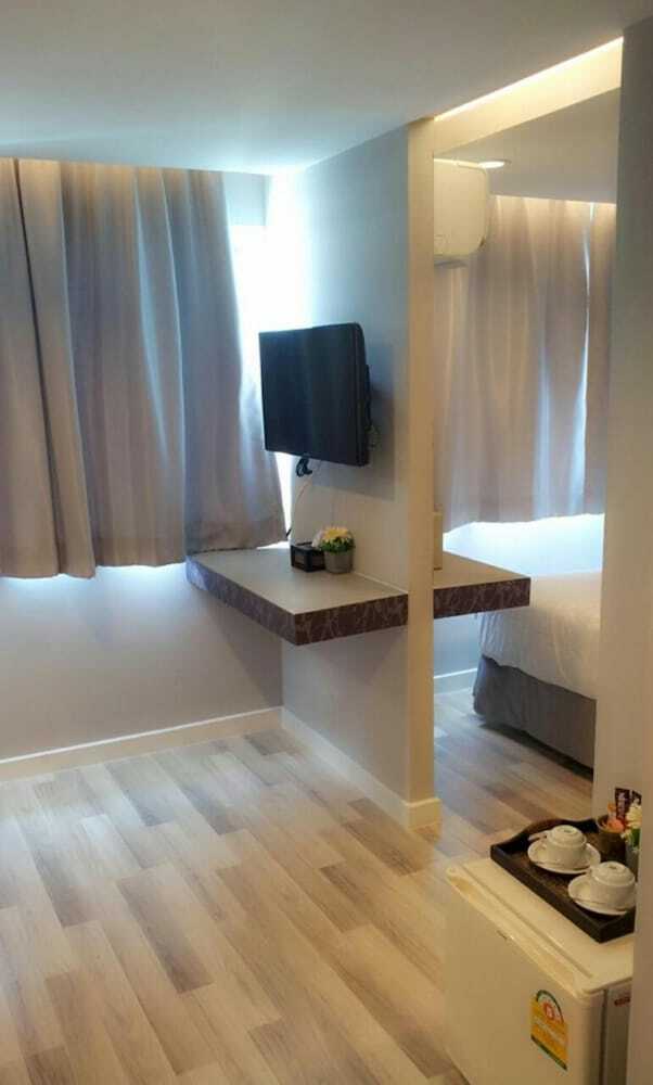 Nantra Ploenchit Hotel