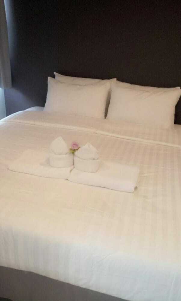 Nantra Ploenchit Hotel