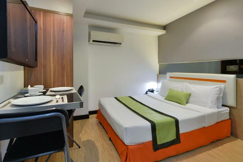 Hotel Check Inn Phromphong