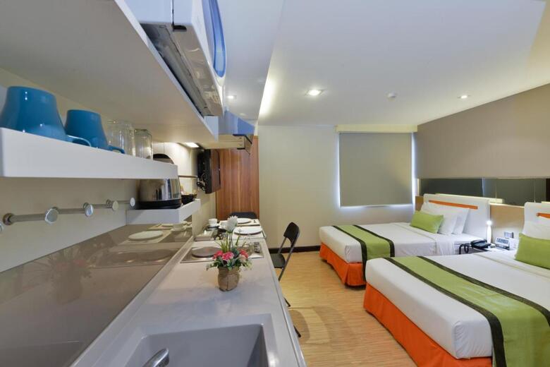 Hotel Check Inn Phromphong