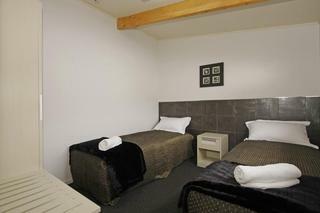 Hotel 151 On London