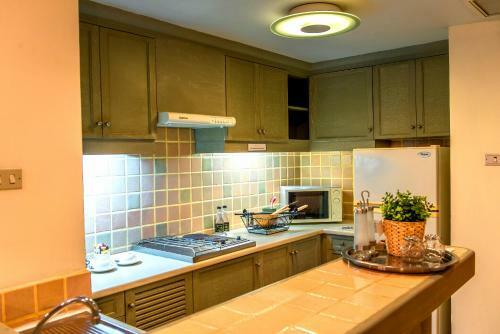 Hotel Pantip Suites