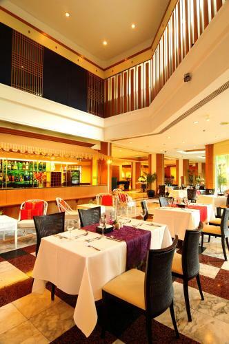 Hotel Pantip Suites