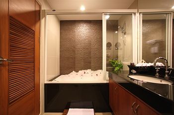 Aparthotel Amaranta Suites
