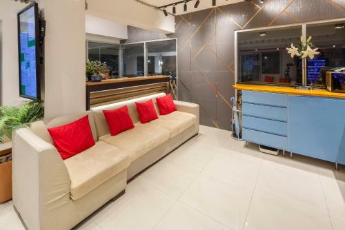 Apartamentos Gems Park