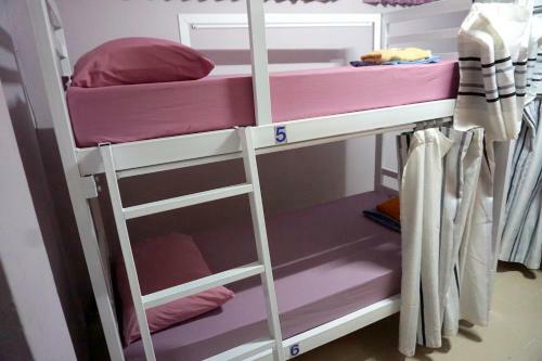 Hostal T.t. Guesthouse