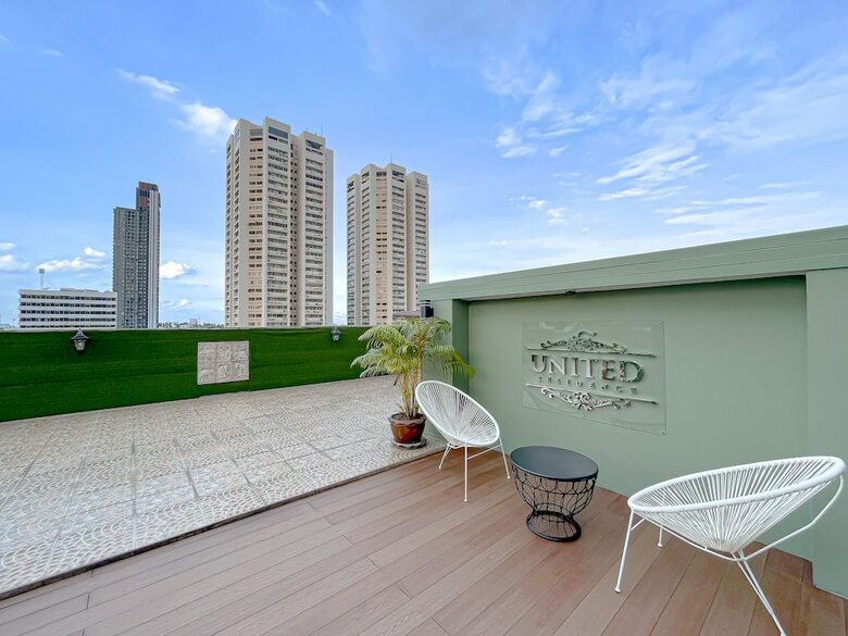 Apartamentos United Residence
